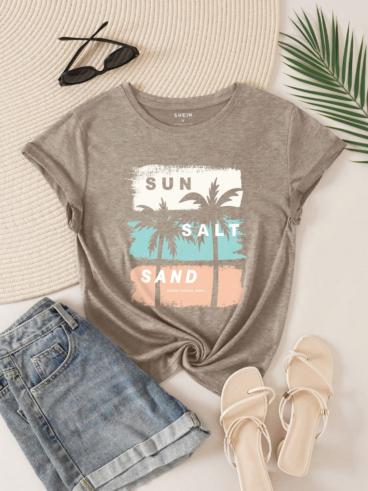 Resyla Women's Summer Palm Tree & Letter Print Crew Neck Short Sleeve Casual T-Shirt SUN SALT SAND SEASIDE PARADISE HAWAII Graphic Tees Women Tops